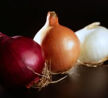red, white and yellow onions
